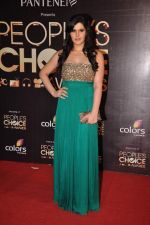 Zarine Khan at People_s Choice Awards in Mumbai on 27th Oct 2012 (40).JPG